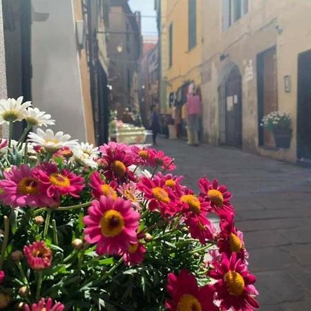 Ferienwohnung La Casa Sulla Piazzetta Albenga Exterior foto